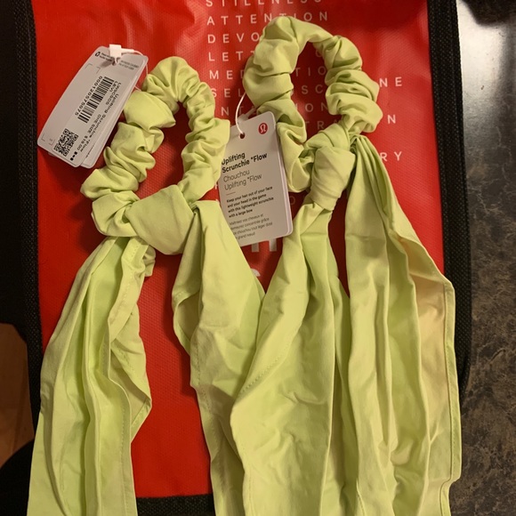 Lulu lemon uplifting scrunchies *flow - Picture 2 of 3